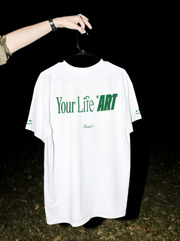 REMERA OVERSIZE YOUR LIFE IS ART (PRE-ORDER)